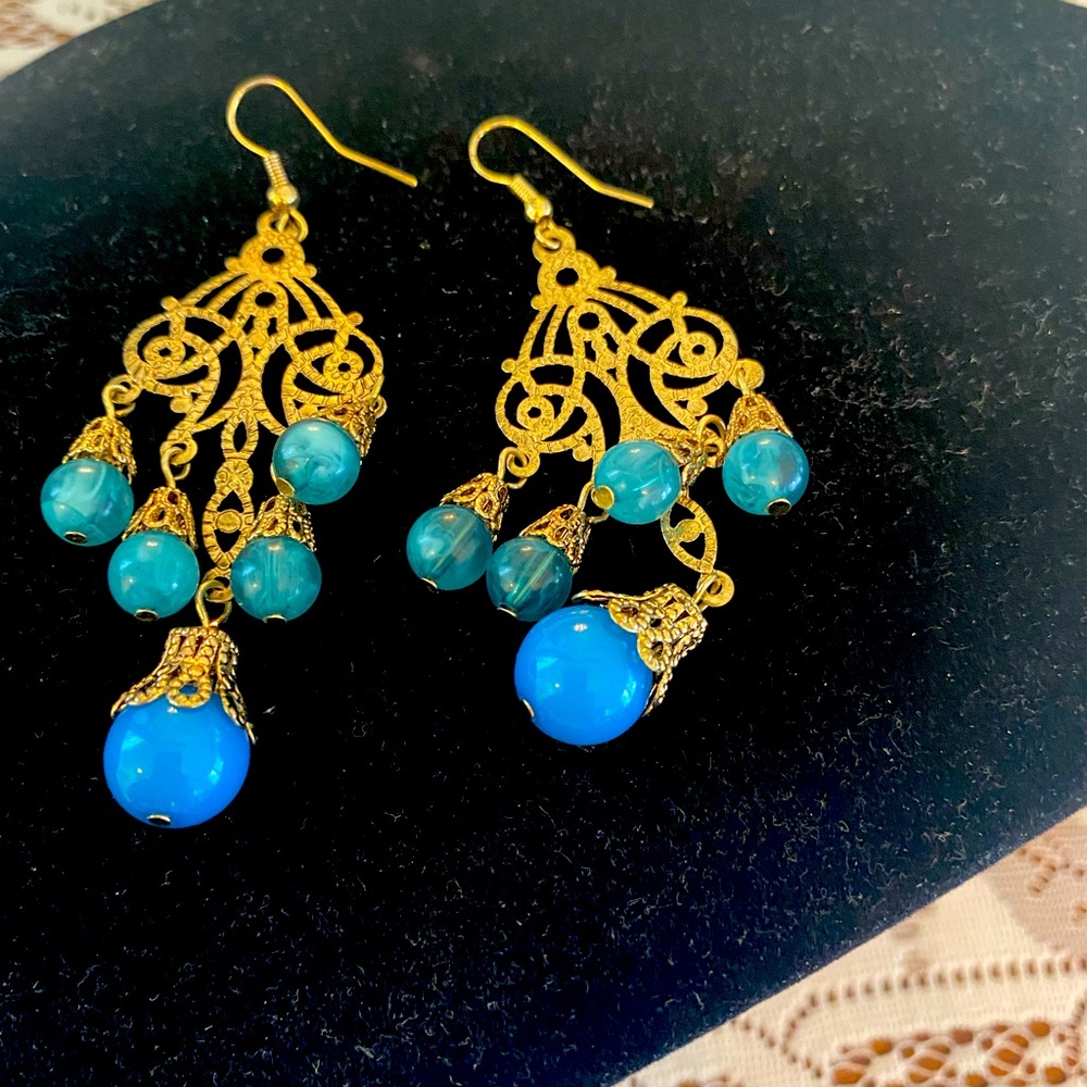 🎁FREE WITH ANY PURCHASE!! Must add to bundle.